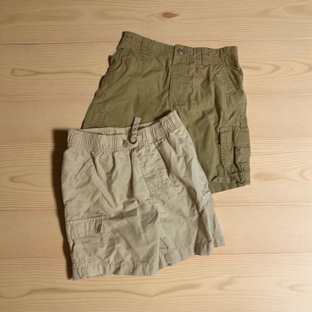 Faded Glory Toddler Cargo Shorts in Tan and Olive 24 months